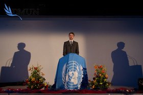 20110410-Diplomatenball-QE-16.jpg